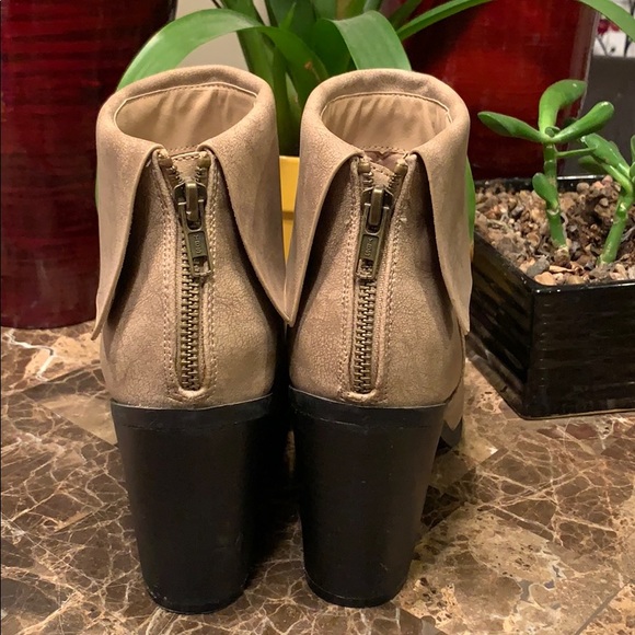 Cato taupe bootie❤️ - Picture 5 of 6